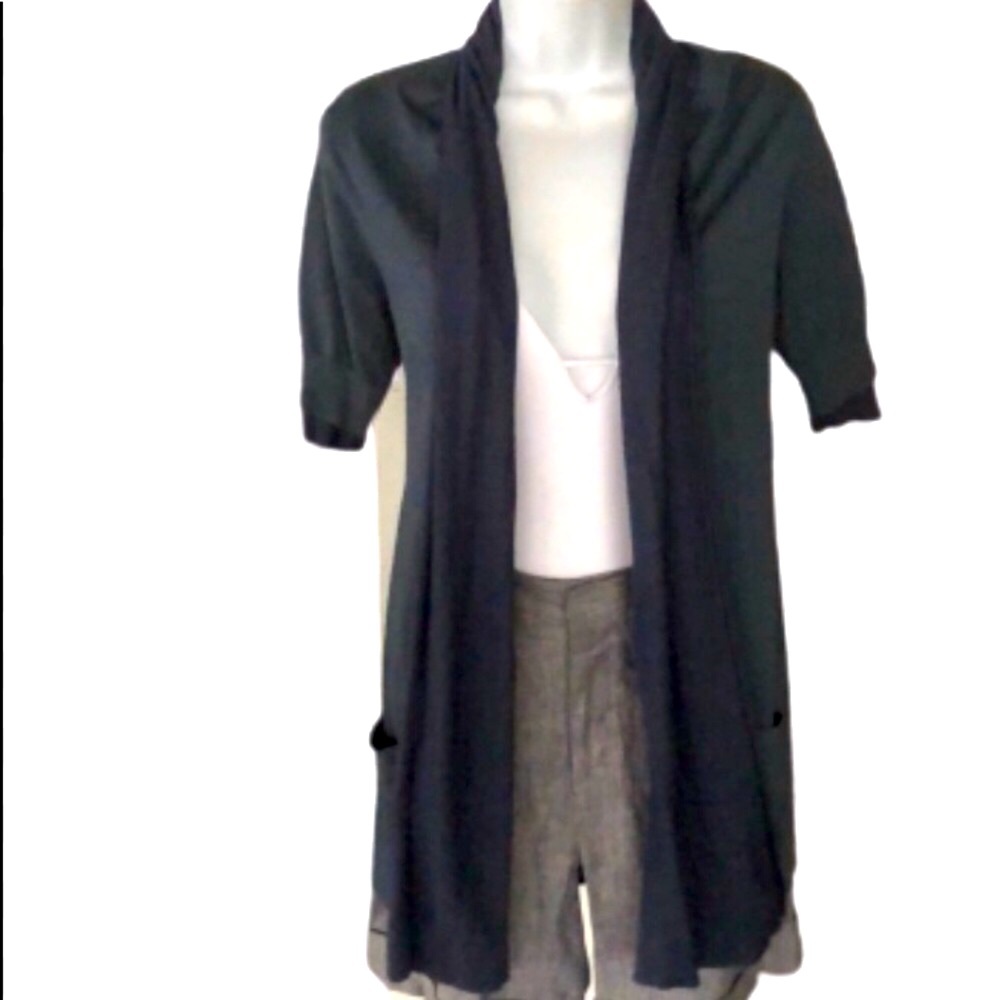 THEORY DOUBLE LAYER SHORT SLEEVE SWEATER • sz S